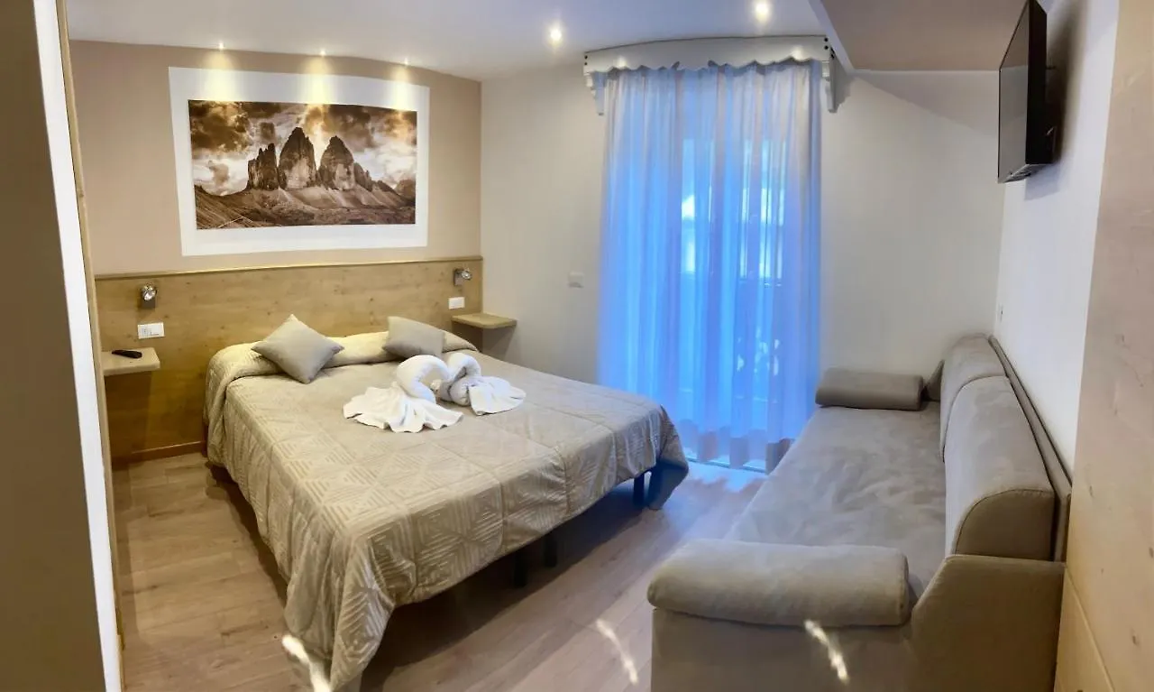 ** Otel Albergo Vittoria Santo Stefano Di Cadore İtalya